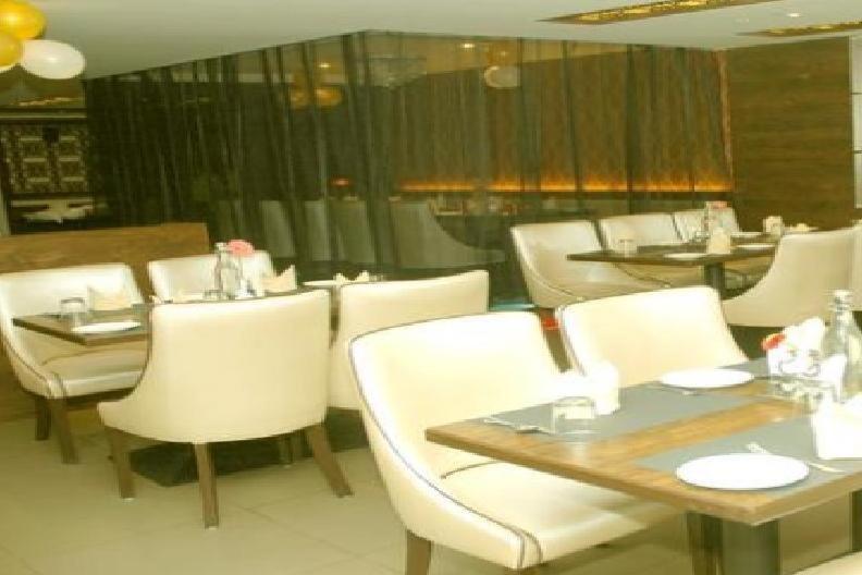 Hotel Sandstone Inn Lucknow Luaran gambar
