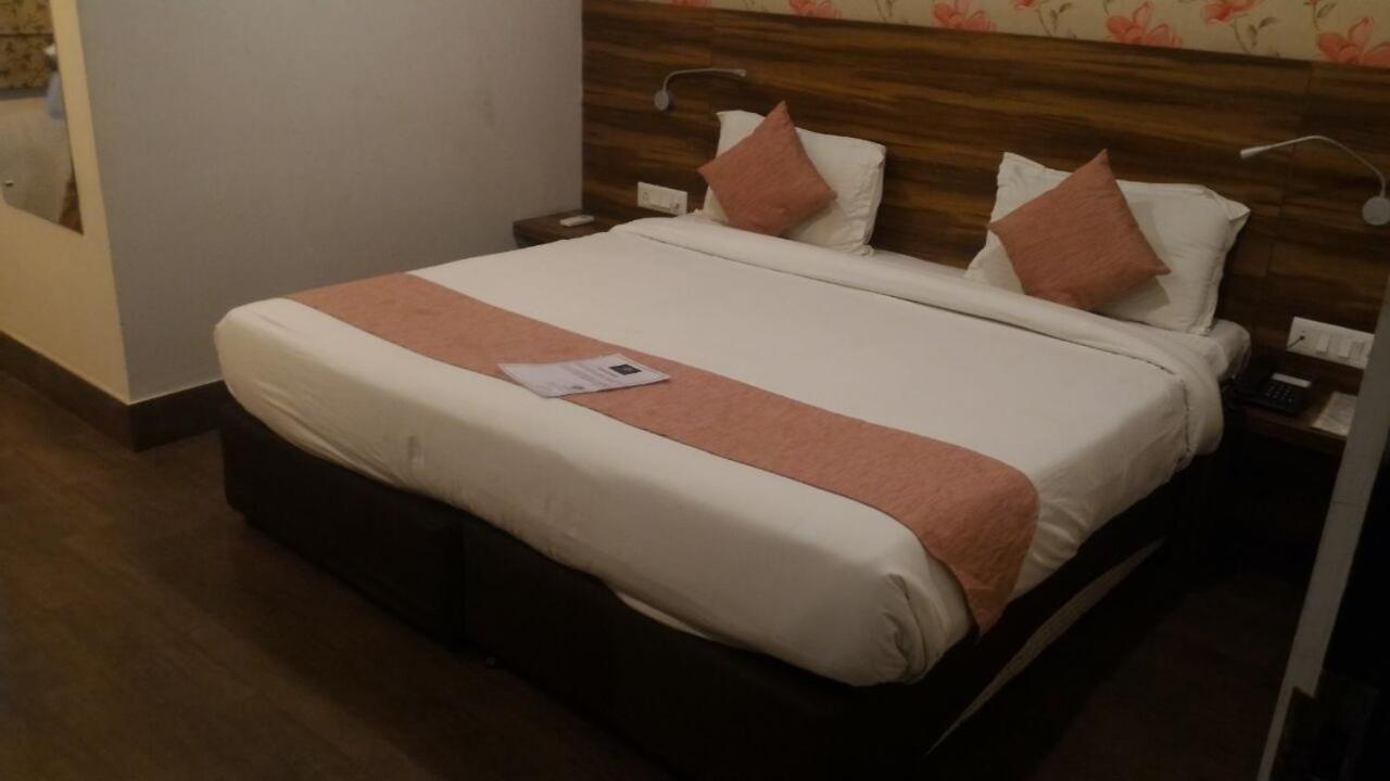 Hotel Sandstone Inn Lucknow Luaran gambar