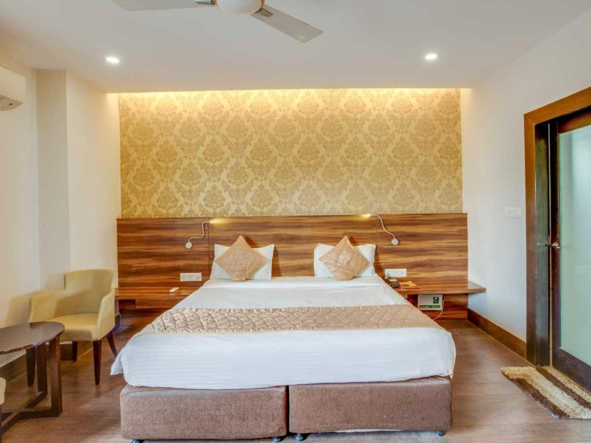 Hotel Sandstone Inn Lucknow Luaran gambar